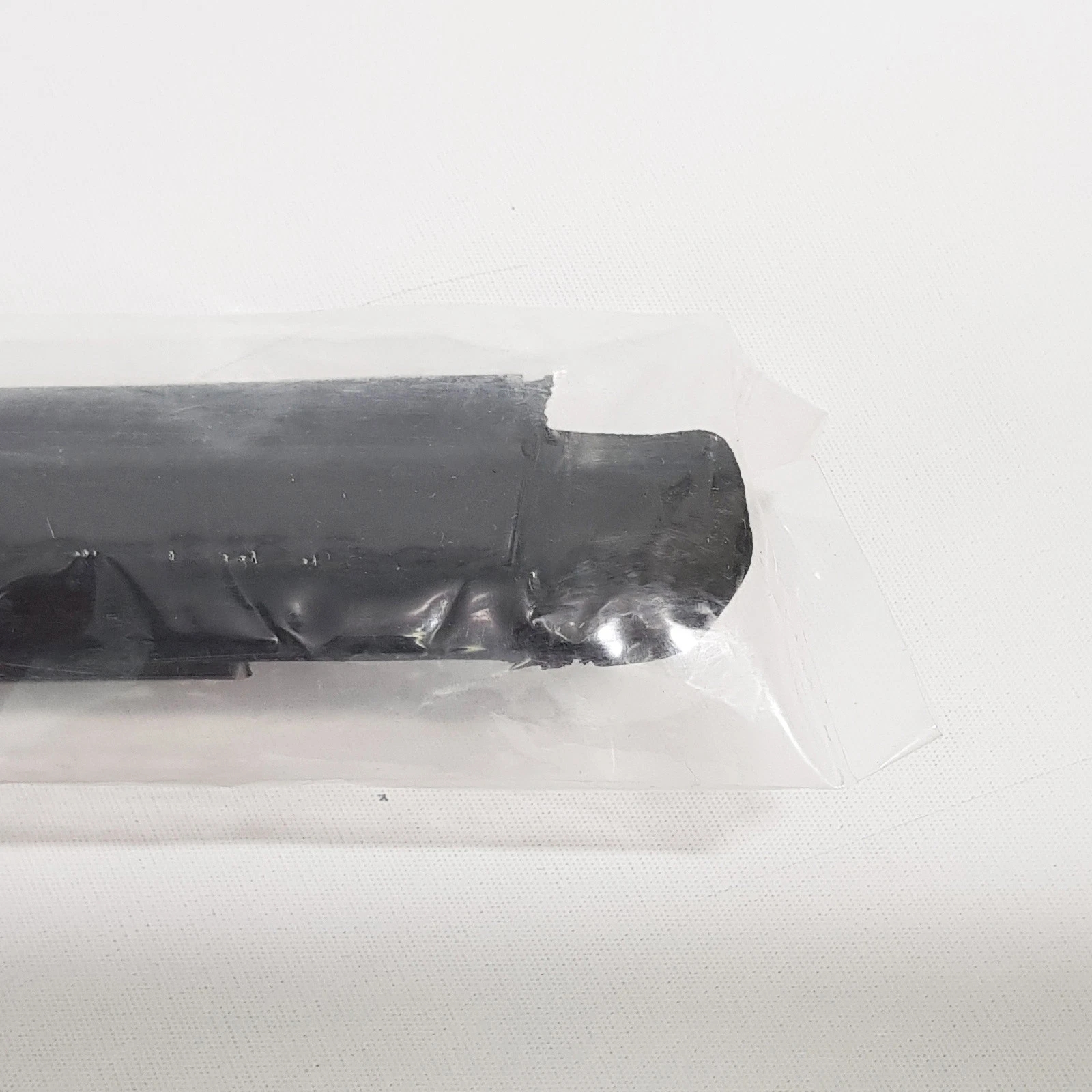 Orijinal Mobis Hyundai Getz Ön Sağ Dış Cam Sıyırıcı Fitil Cam Kenar Fitili (OEM: 82220-1C001)