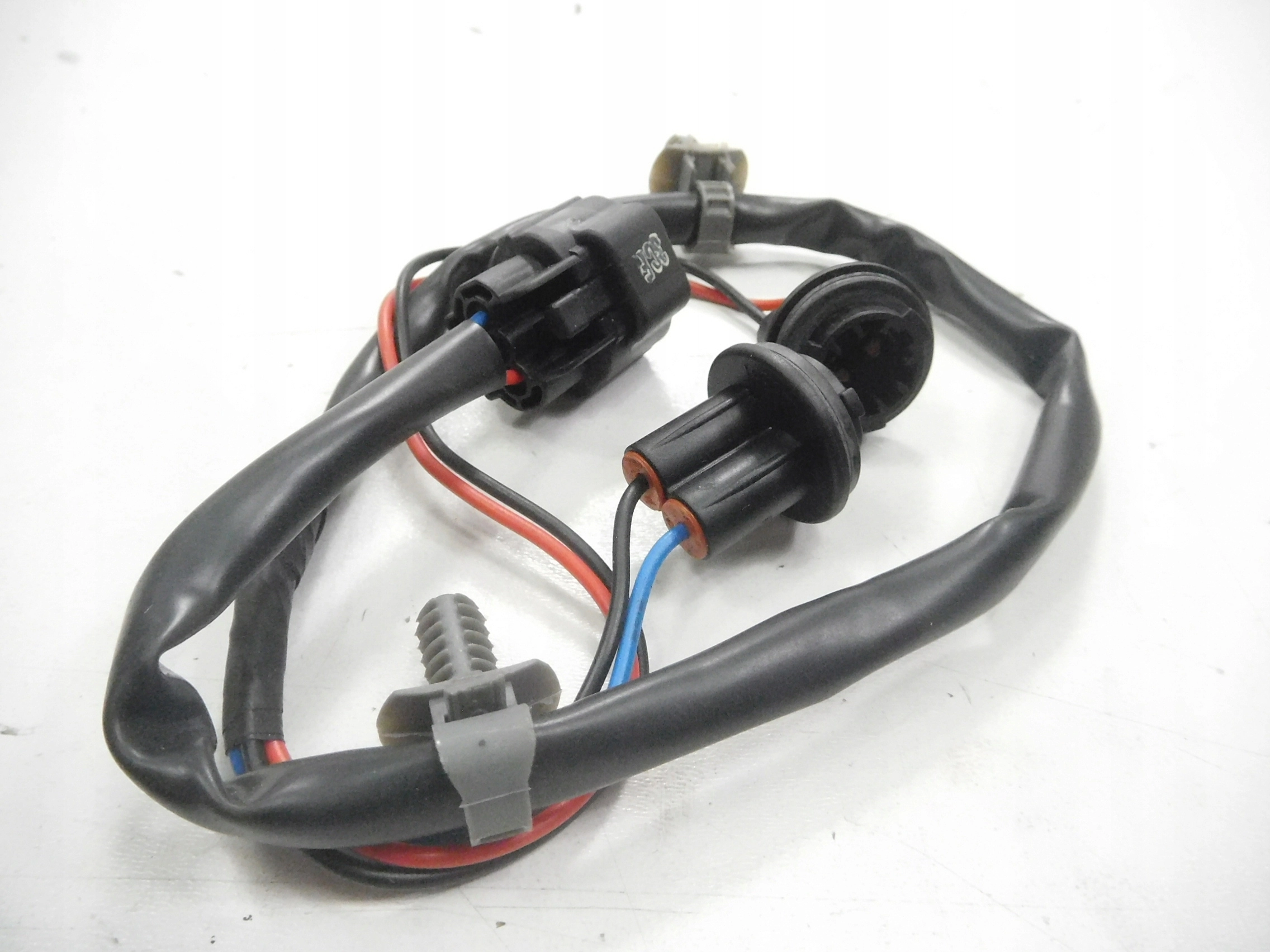 Orijinal Mobis Hyundai i30 FD / i30 CW Bagaj Kapağı Plaka Aydınlatma Lambası (OEM: 92501-2L000)