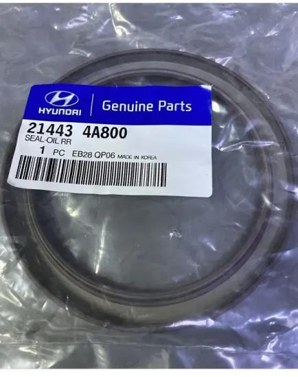 Orijinal Mobis Hyundai H-1 Starex H350 Kia Sorento 2.5 CRDi D4CB Krank Mili Arka Yağ Keçesi (OEM: 21443-4A800)